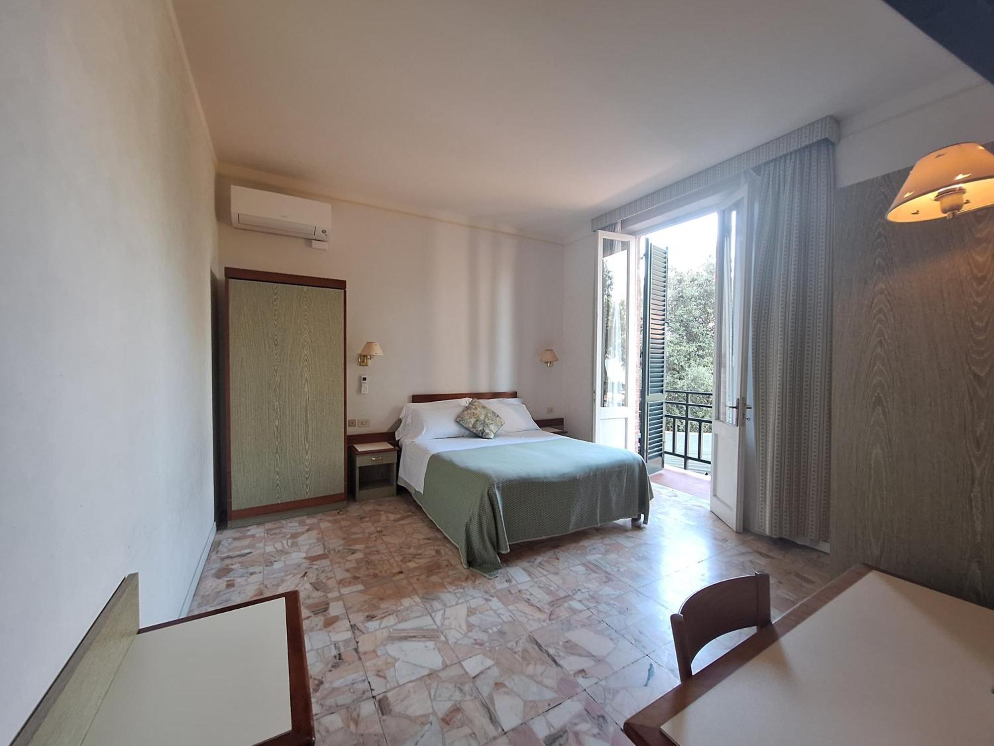 Hotel Villa Tiziana Marina di Pietrasanta Exterior photo