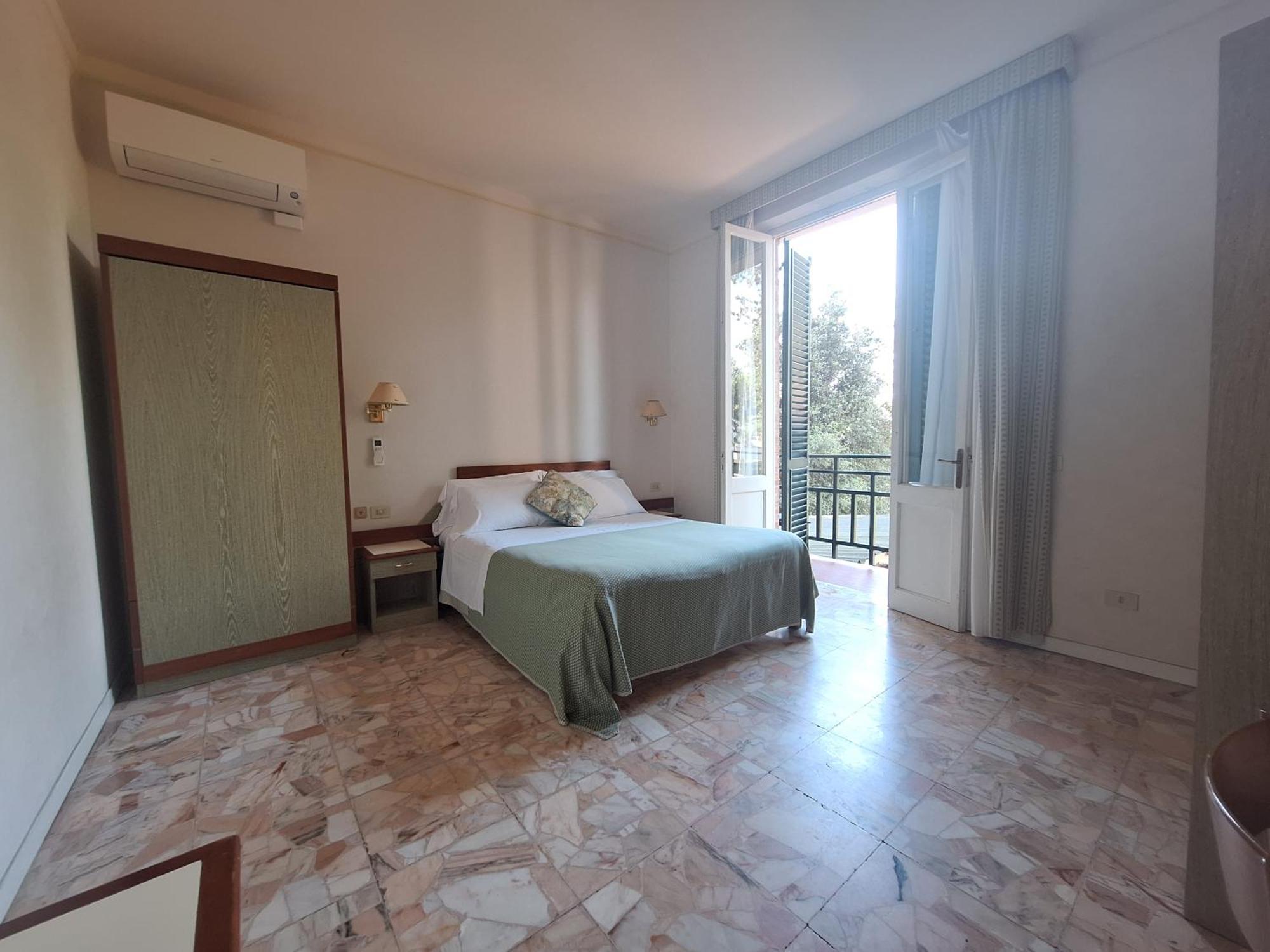 Hotel Villa Tiziana Marina di Pietrasanta Exterior photo
